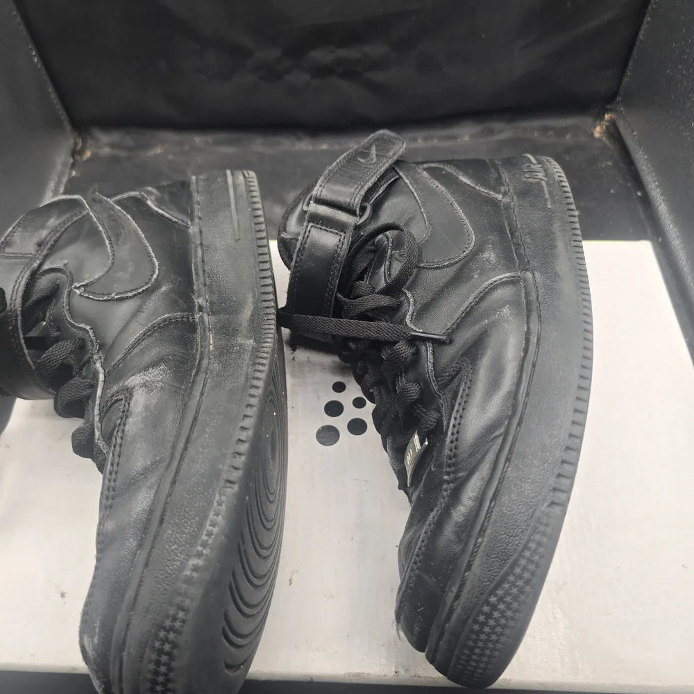 Nike Black Athletic‎ High-Tops